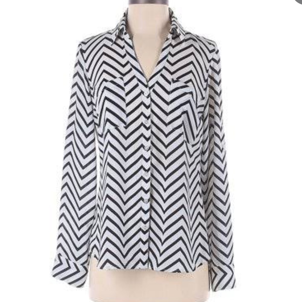 Express Black & White Chevron Convertible Sleeve Portofino Shirt Blouse size SM